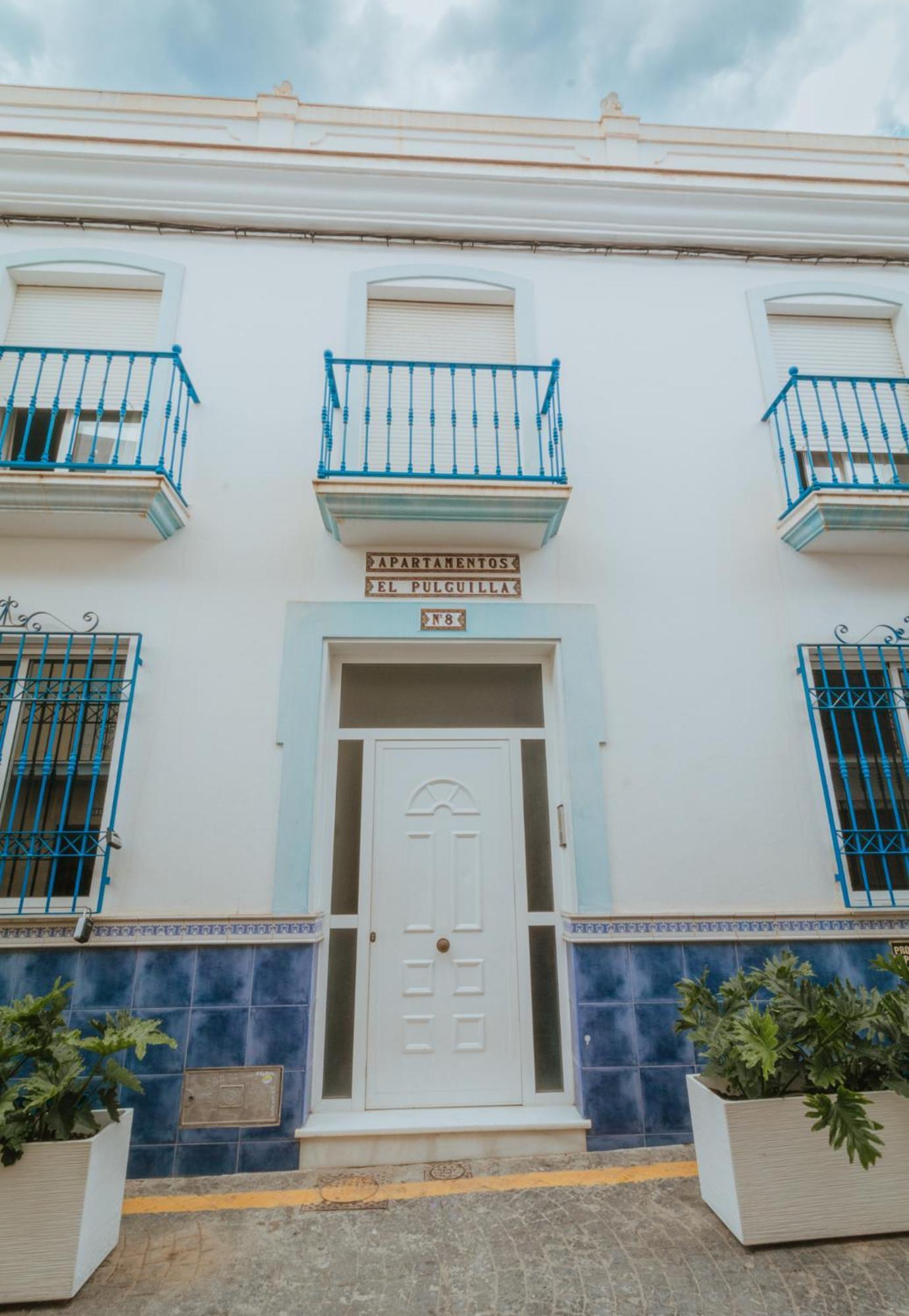 Flores Apartment Nerja