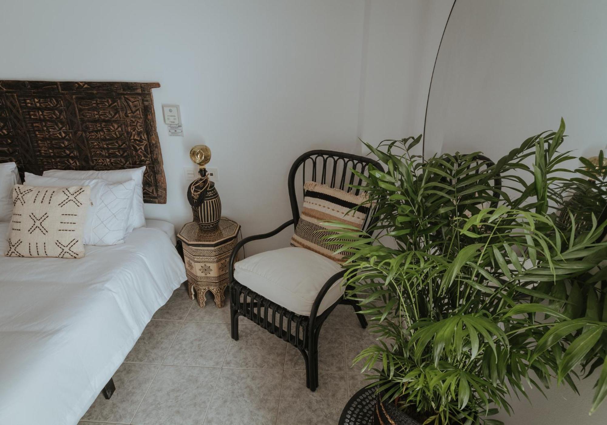 Flores Apartment *