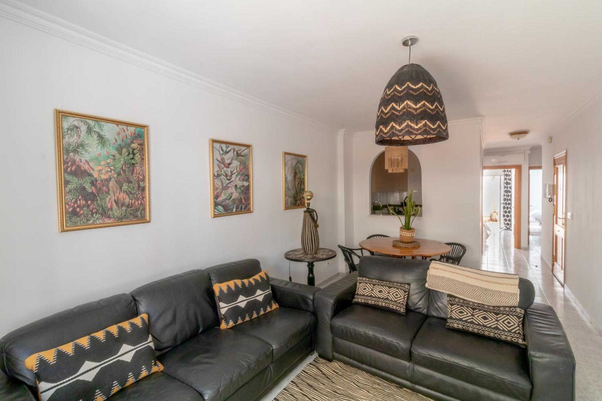 Flores Apartment *